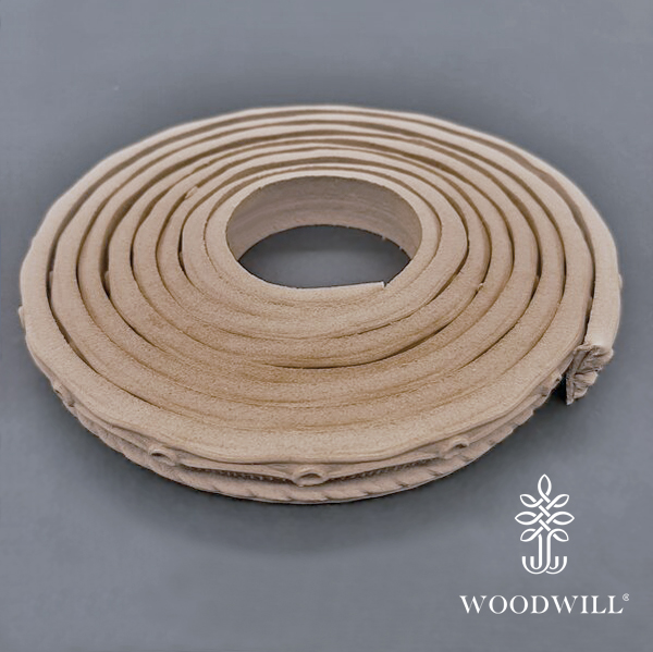 [804021] Wood Carved Flexible Trimm~ 215cm. X 1.3cm.
